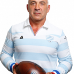 7018-laurent-travers-orig-1-328×447-1