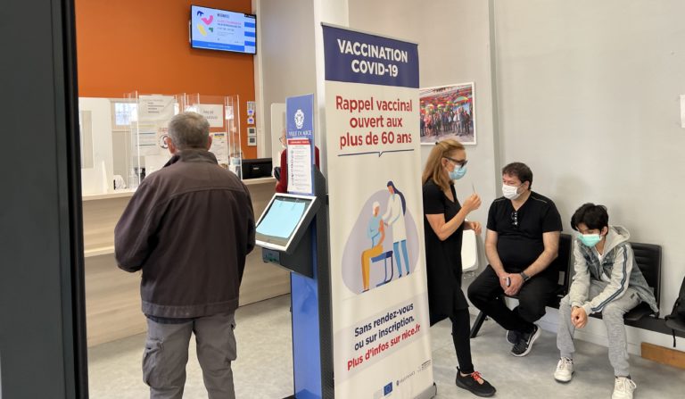 Vaccin bivalent contre la Covid-19 : le début d’une nouvelle ère ? 