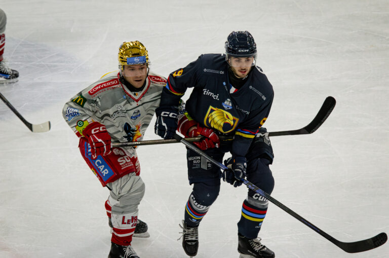 Les Aigles de Nice perdent des plumes face à Grenoble (1-4)