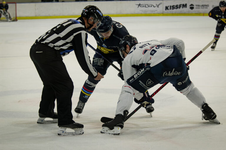 Ligue Magnus : dernière danse et fin du rêve pour les Aigles de Nice face aux Ducs d’Angers